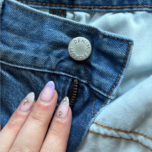 Denim Forum The ’90s Millie Hi-Rise Cargo Jeans Size 24 Aritzia Wide Leg - Picture 7 of 8